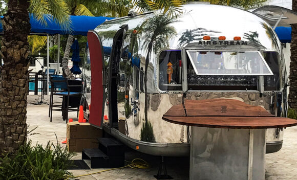 Airstream Bar 13