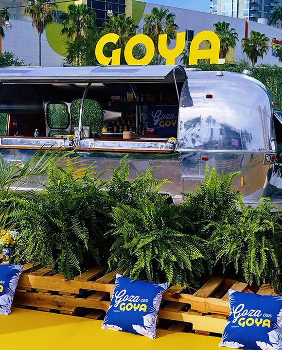 Airstream Bar 15